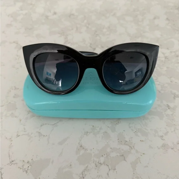 Kate Spade Zora Black Sunglasses - Picture 1 of 5
